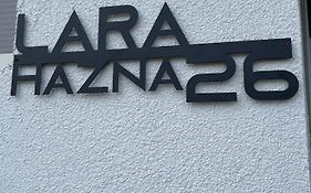 Lara - 12 eur po osobi